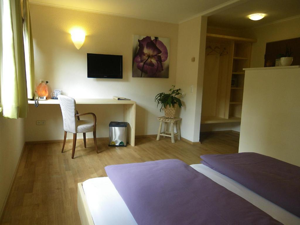 Bio Hotel Bayerischer Wirt Augsburg Kamer foto