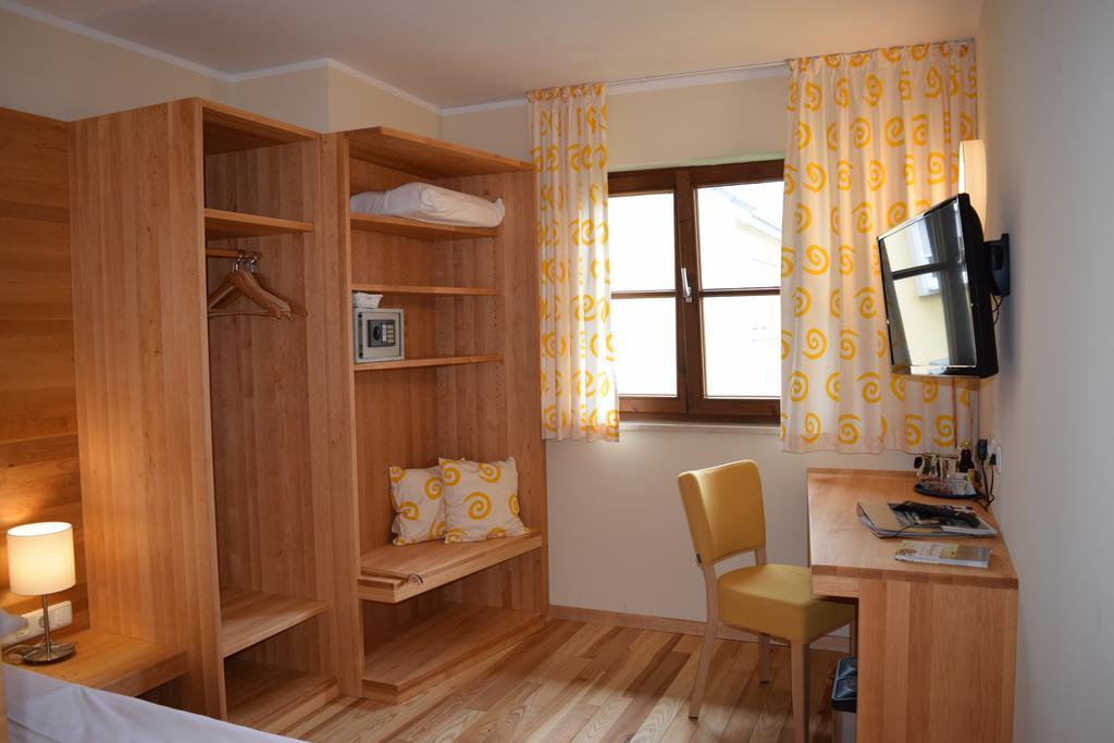 Bio Hotel Bayerischer Wirt Augsburg Buitenkant foto