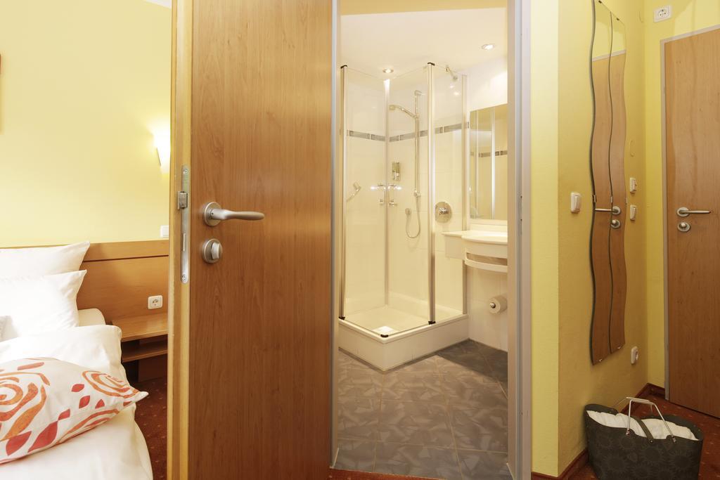 Bio Hotel Bayerischer Wirt Augsburg Buitenkant foto